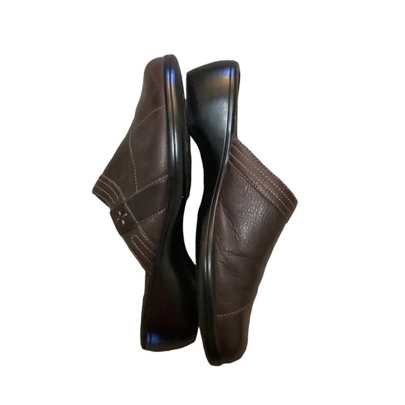 CLARKS Women's Brown Leather Comfort Slip On Everyday Shoes-Size 8M - Picture 14 of 16